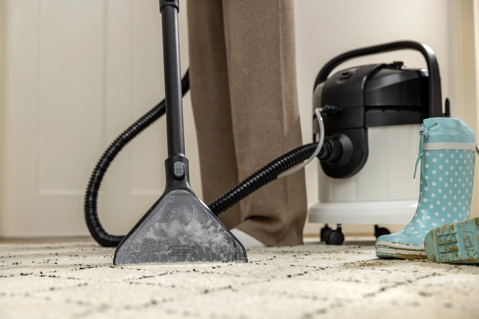 ASPIRATEYR NETTOYEUR KARCHER SE4 – Image 3